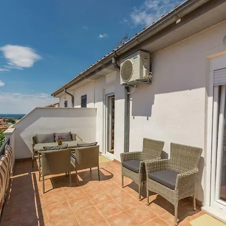 Apartment Radmila Porec